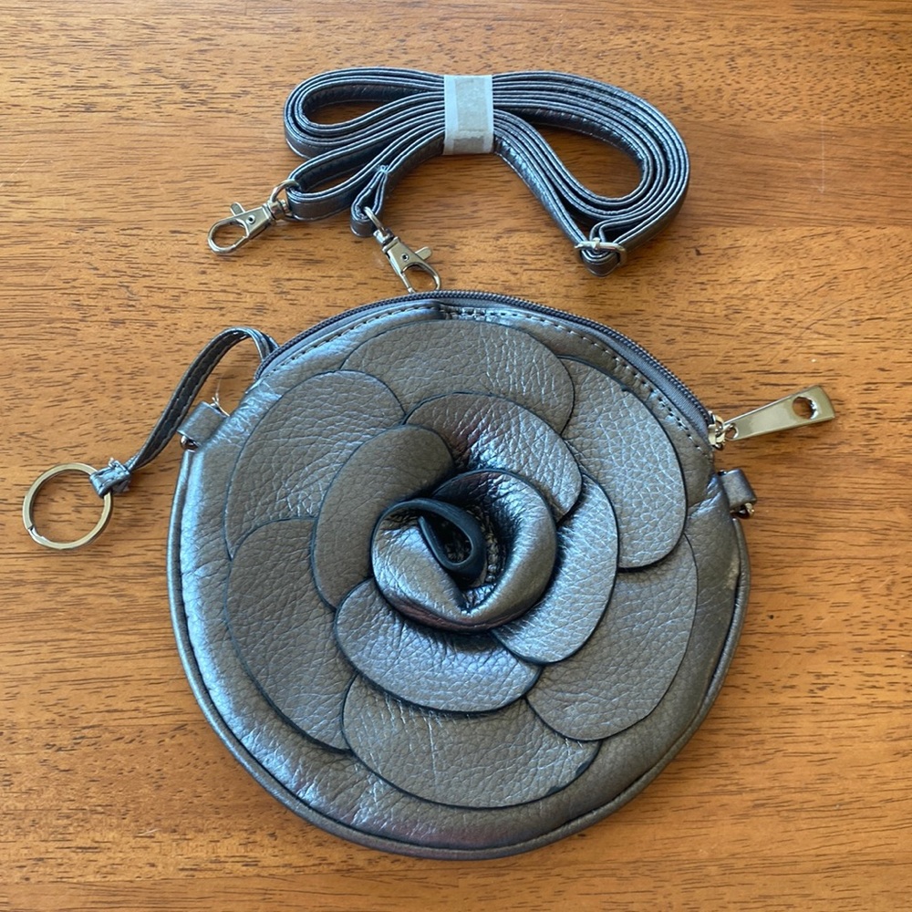 Elizabeth and James round shoulder bag - brand new